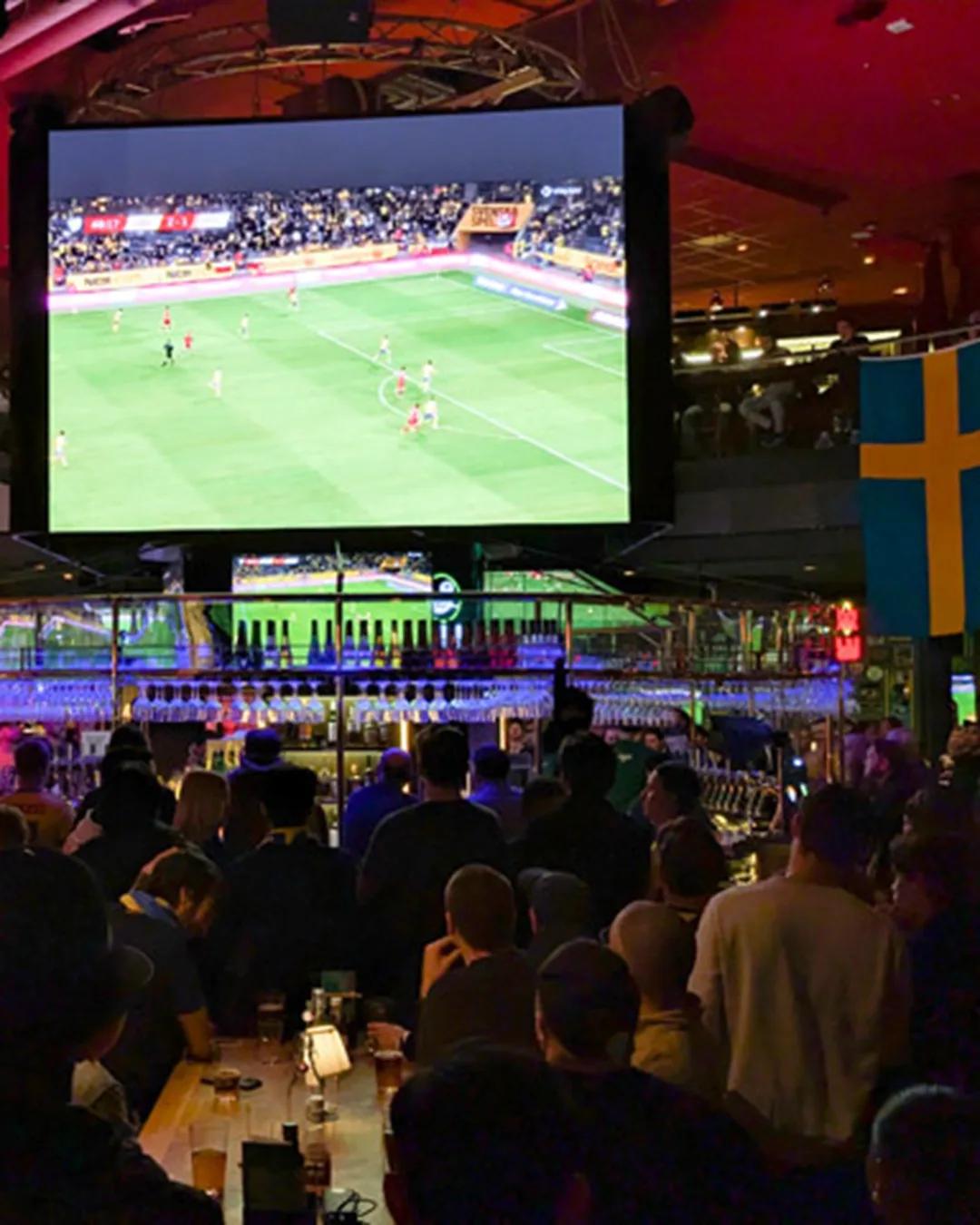 VM: Åttondelsfinal på O'Learys Tolv