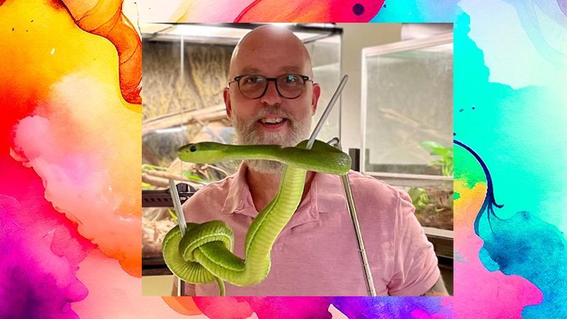 Slingrande lördag - möt ormar på nära håll