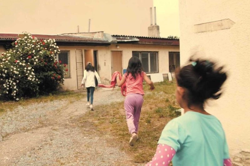 Housing against Everyone