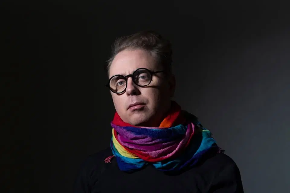 Till dig som ser på - om att vara anhörig till en HBTQ-person.