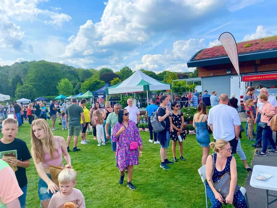 Lesnes Abbey Farmers Market May 🍓