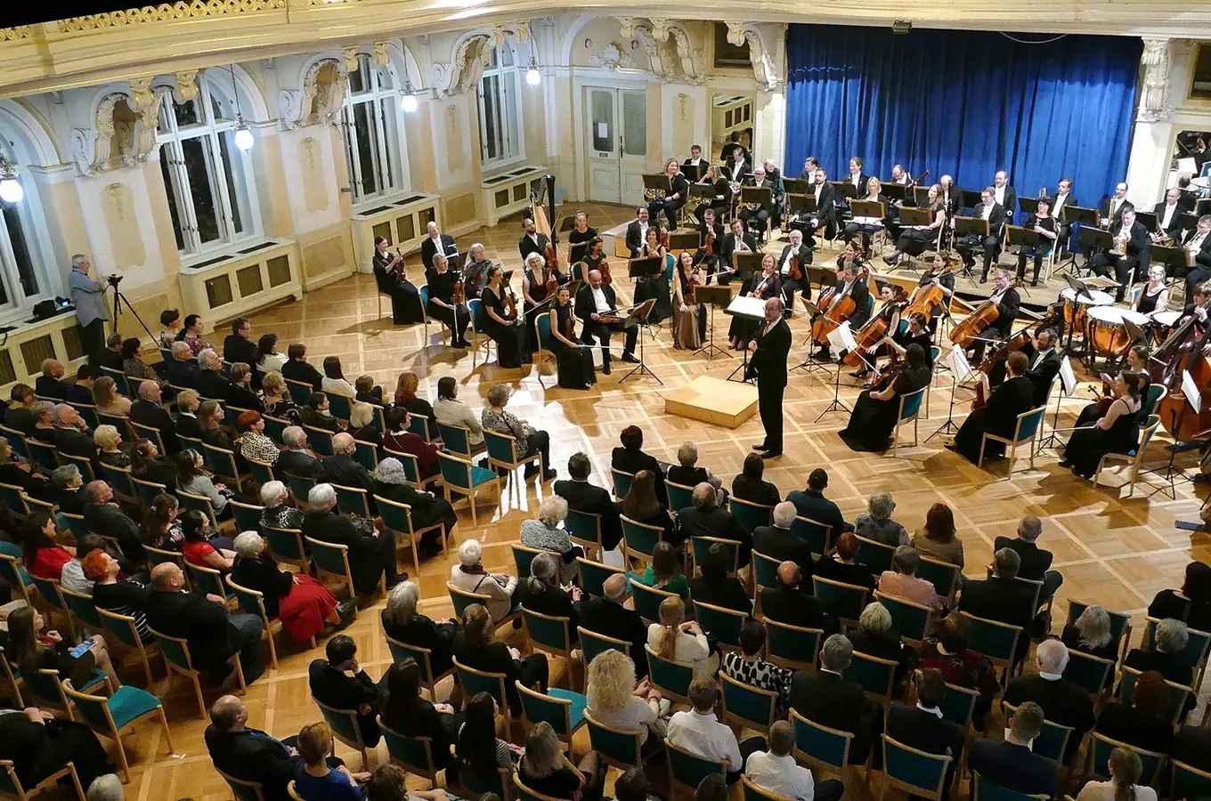 Nejposlouchanější symfonie světa & Komorní filharmonie Pardubice