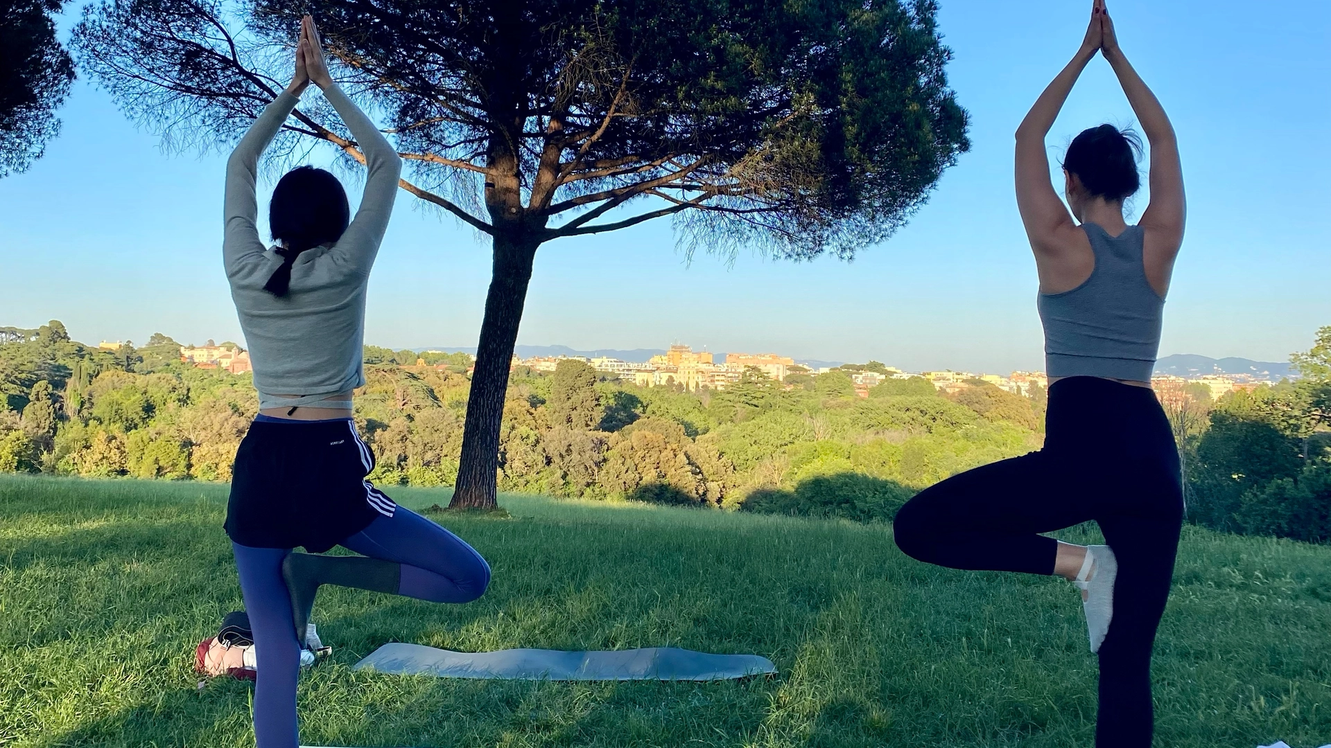 Villa Pamphili Yoga and Picnic (ENG)