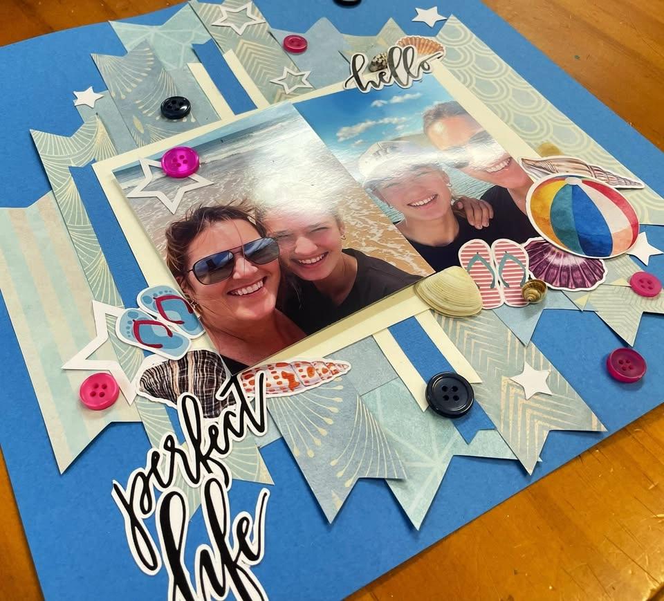📸🏖️ Beginner Scrapbooking Class – Beach Theme – Book Now! 🏖️📸