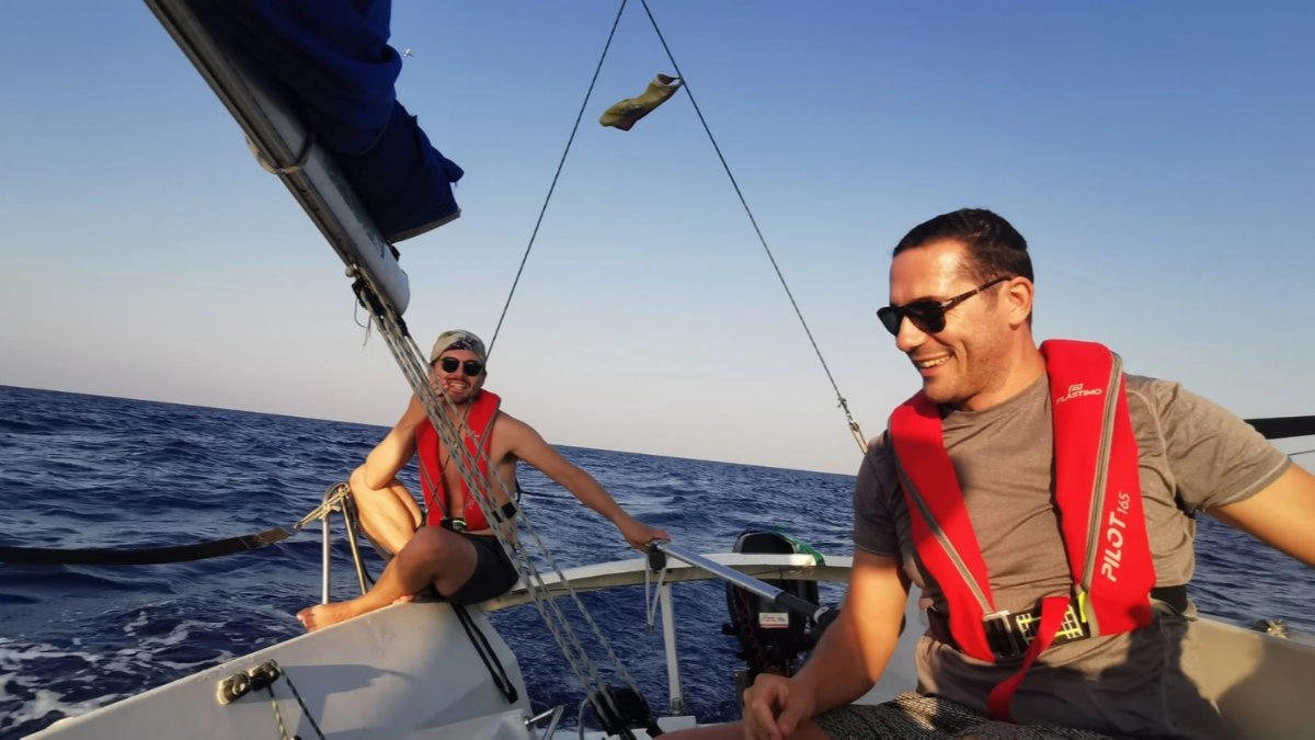 Apprends à naviguer sur un voilier!⛵ Cours personnalisé. Max 4 élèves par sortie