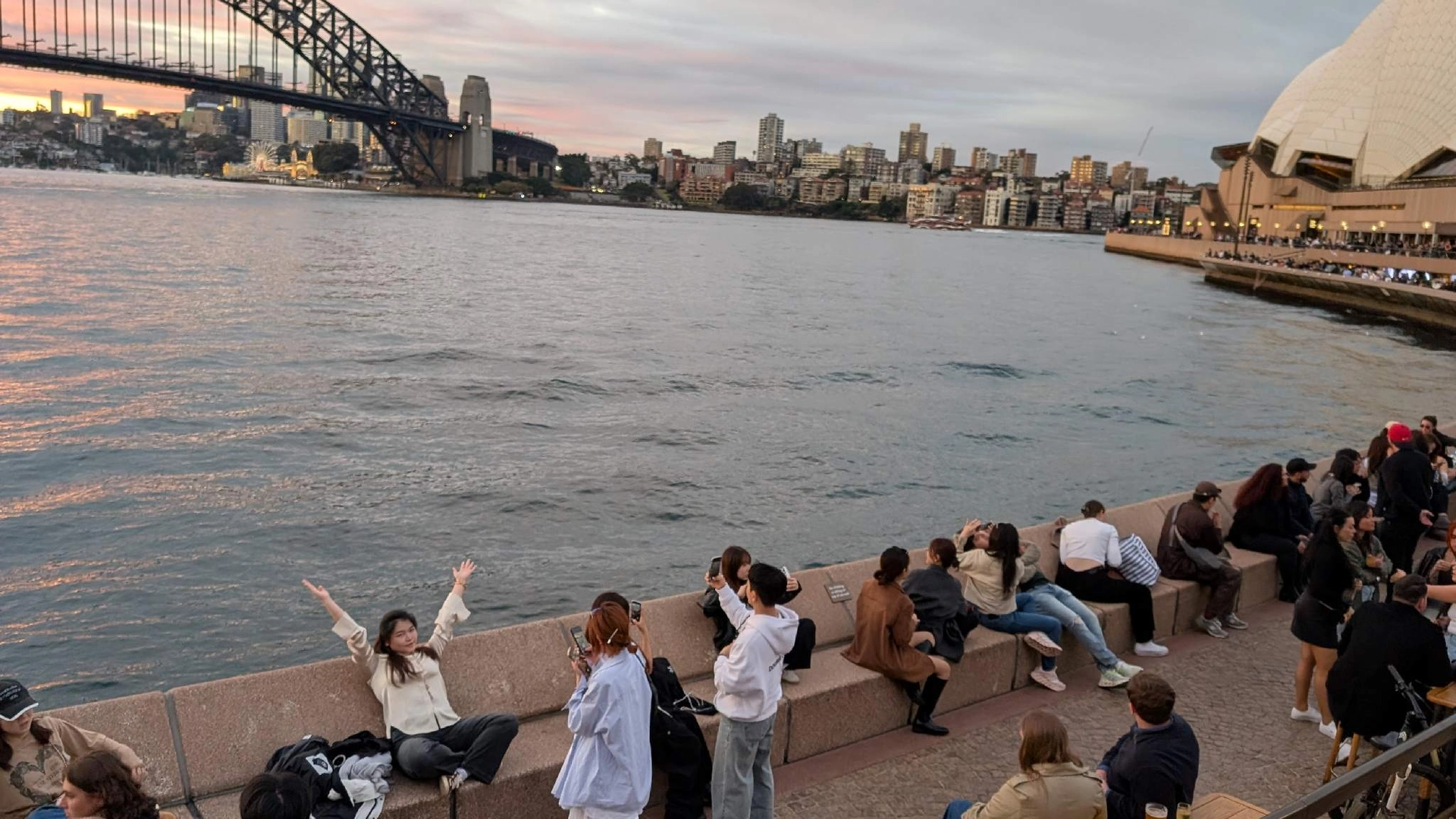 Meet & Chat with Nice People at New Secret FREE Volunteer run Restaurant in city