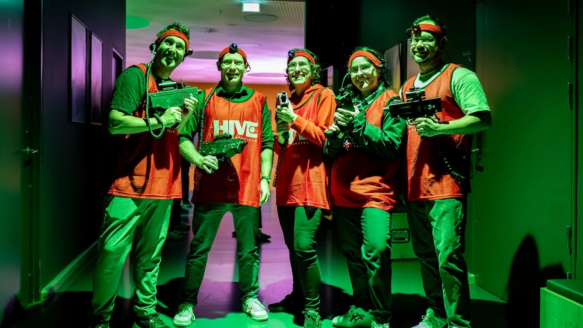 Lasertag & Fredagsbar i KU.BE 2026