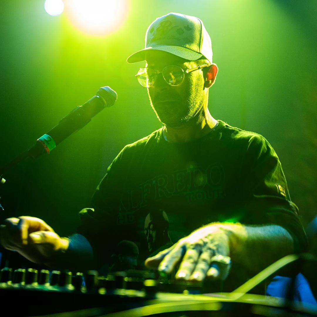 The Alchemist — Filmstudion, Way Out West