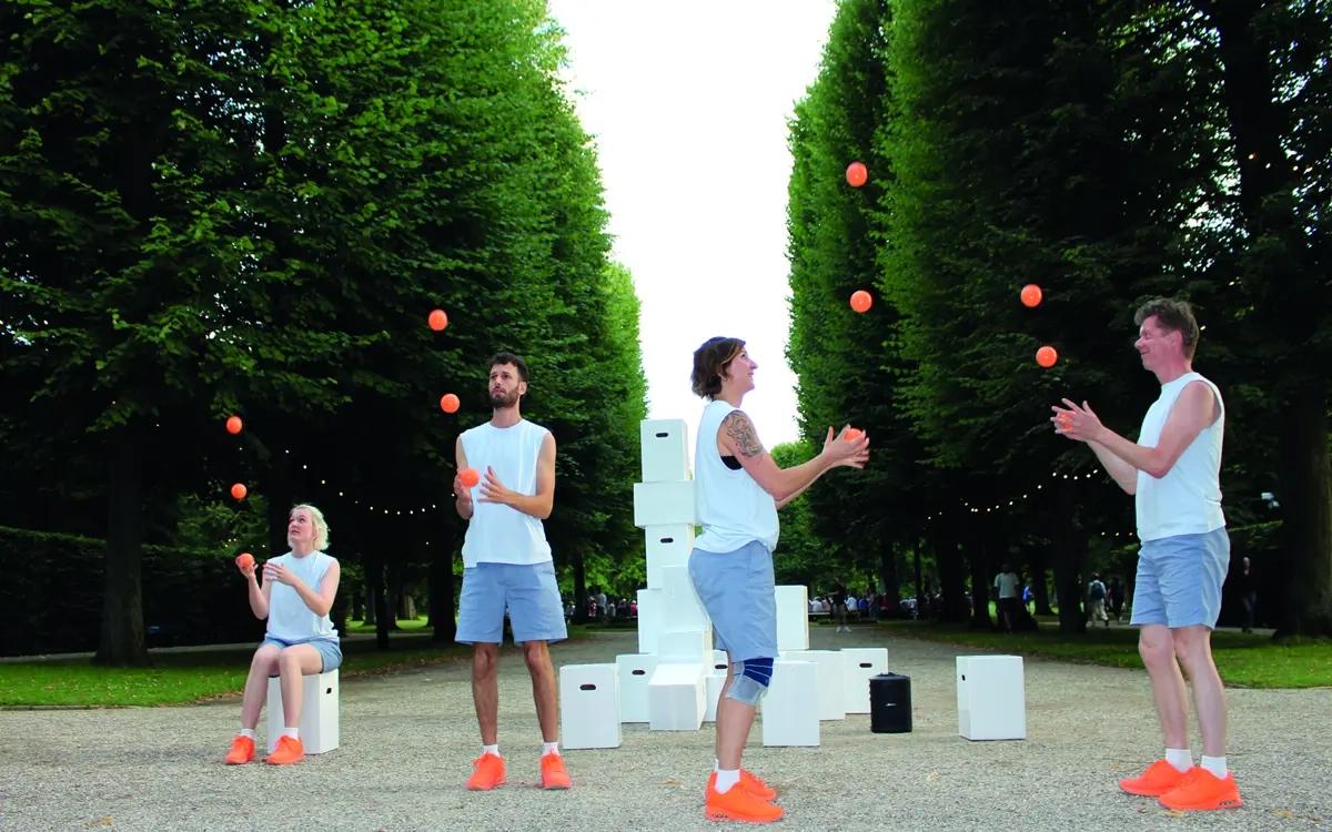 Parkteatern: Care With Handle