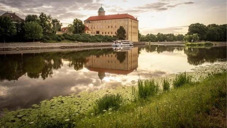 Along the meandering Elbe: Kolín-Poděbrady and back