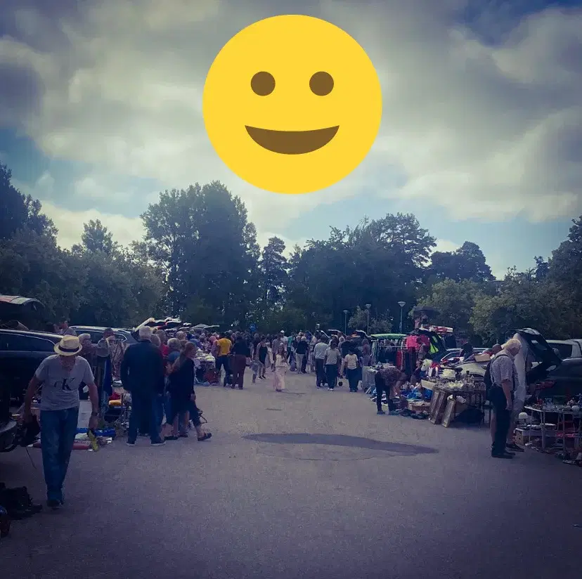 Bakluckeloppis Södertälje. Säsongspremiär sönd 3 maj kl 11-14