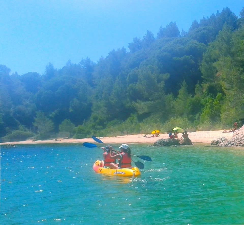 Arrábida Adventure: Hiking, Kayaking & Organic Picnic