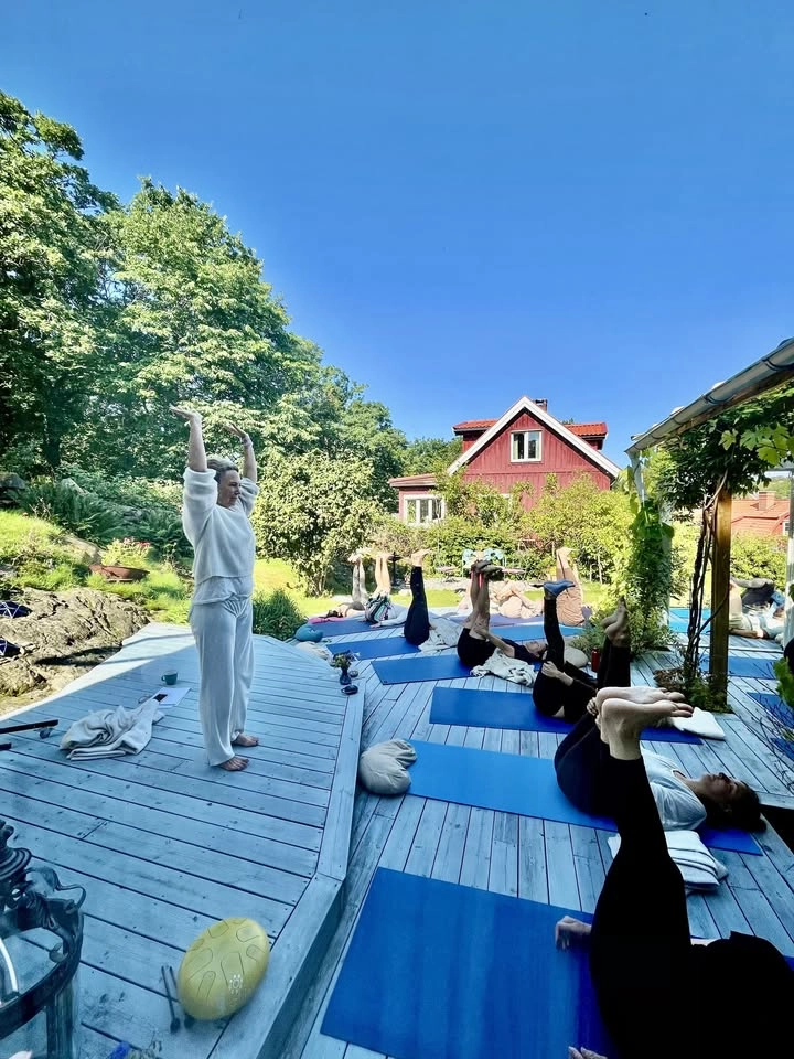 Sommaryoga 2026 på vackra Brännö!