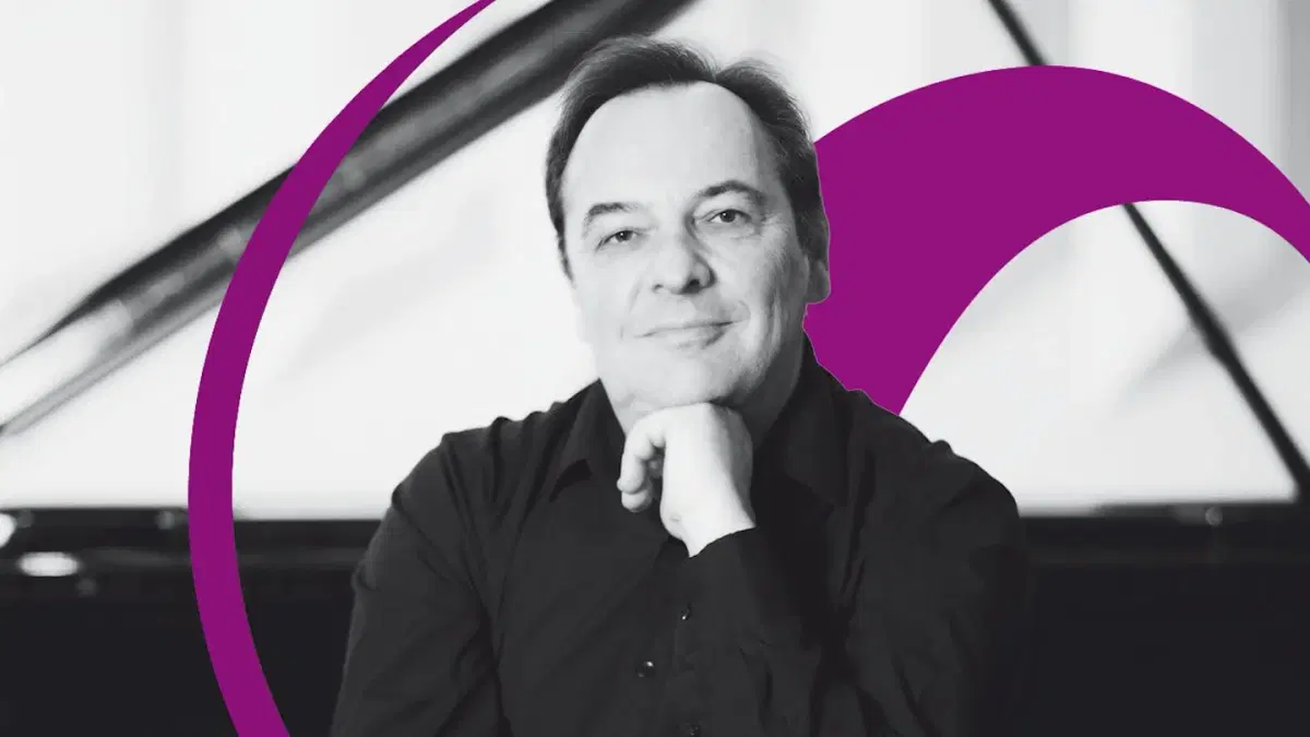 Lunchkonsert med pianisten SERGEY OSADCHUK