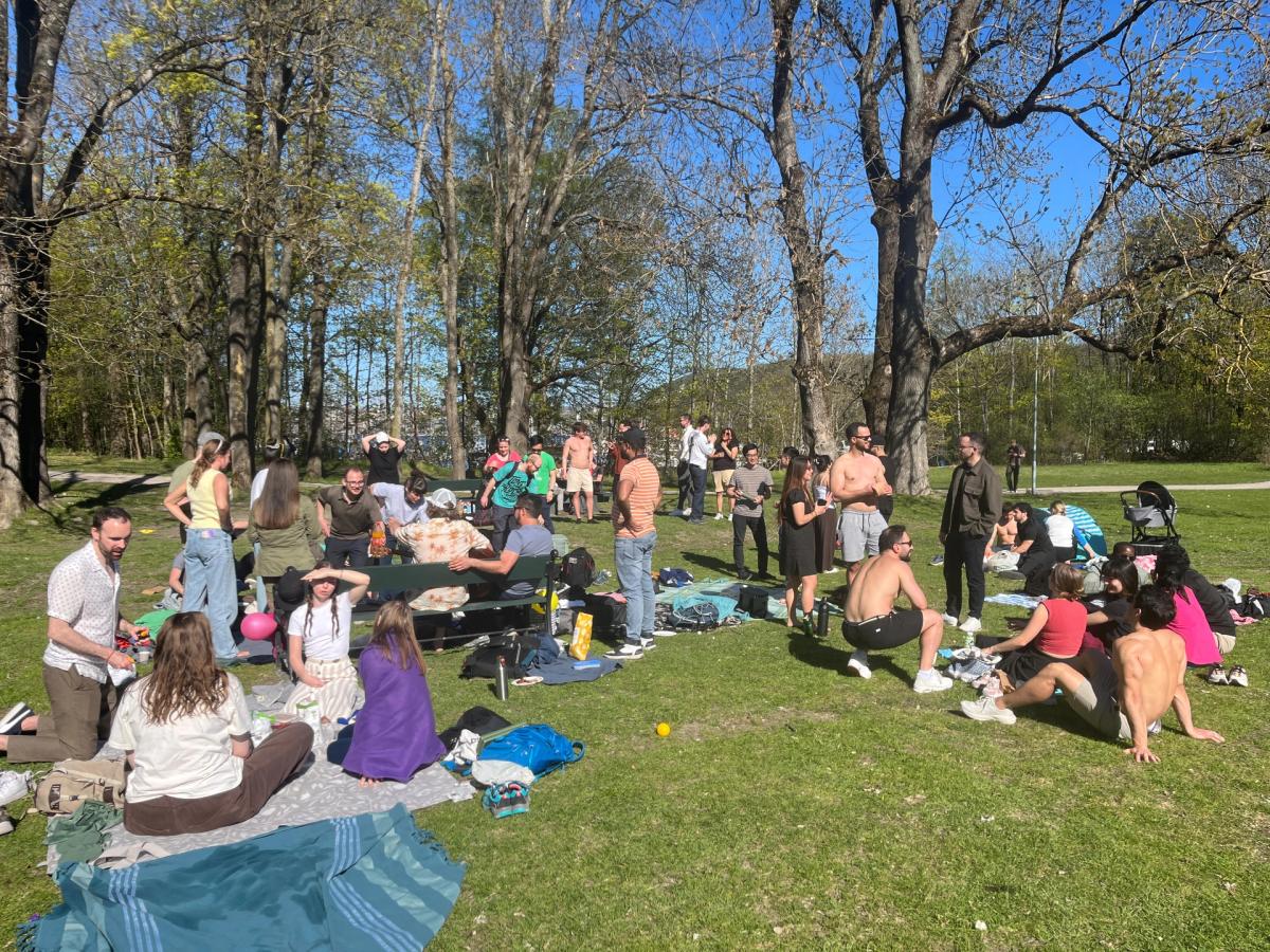 Join us at ✨️socialoslo.no✨️ | Hiking | Grilling @ Sognsvann | Live Band @ Blå