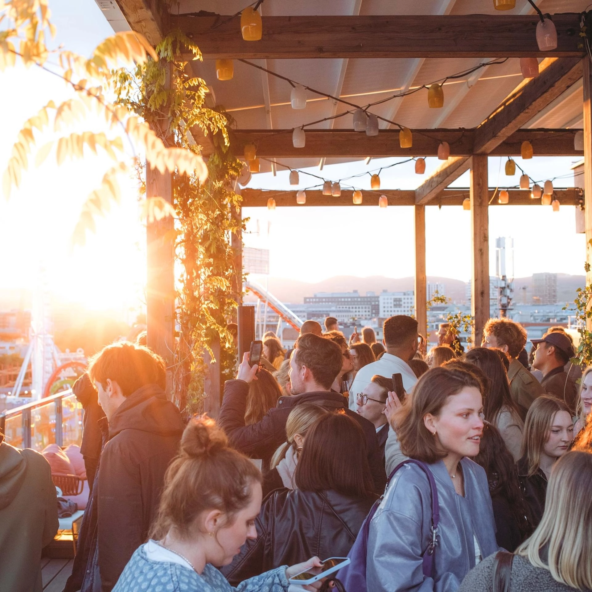 Rooftop Live Music with Vienna Radio One