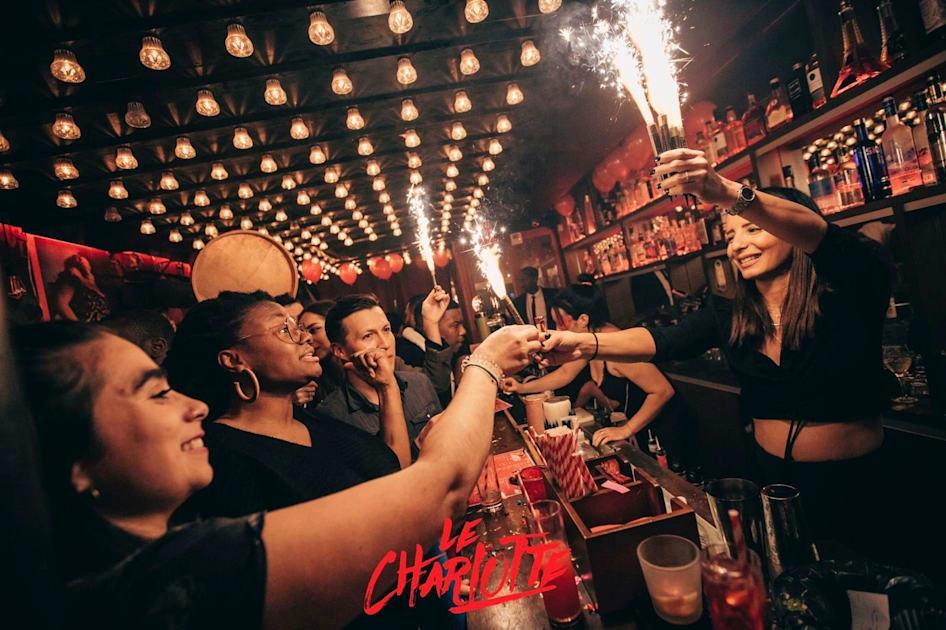 ✅ Drink, Flirt, Repeat