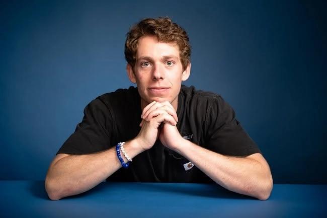 Lucas Zelnick Live