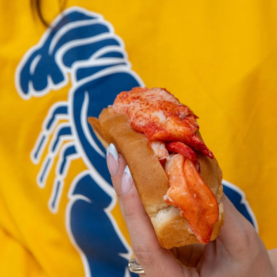 🦞🚚 Cousins Maine Lobster at Pasadena – Near Trader Joe’s ⏰ LUNCH POP-UP 12 PM – 4 PM ONLY 🍽️