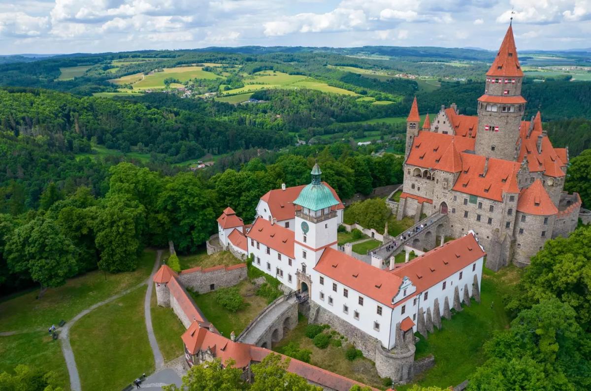 Řemeslný jarmark na Bouzově