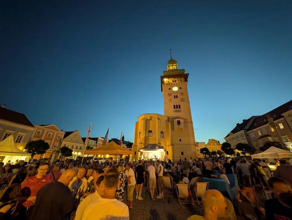 Otto Lechner und die Frühaufsteher - live am Retzer Hauptplatz