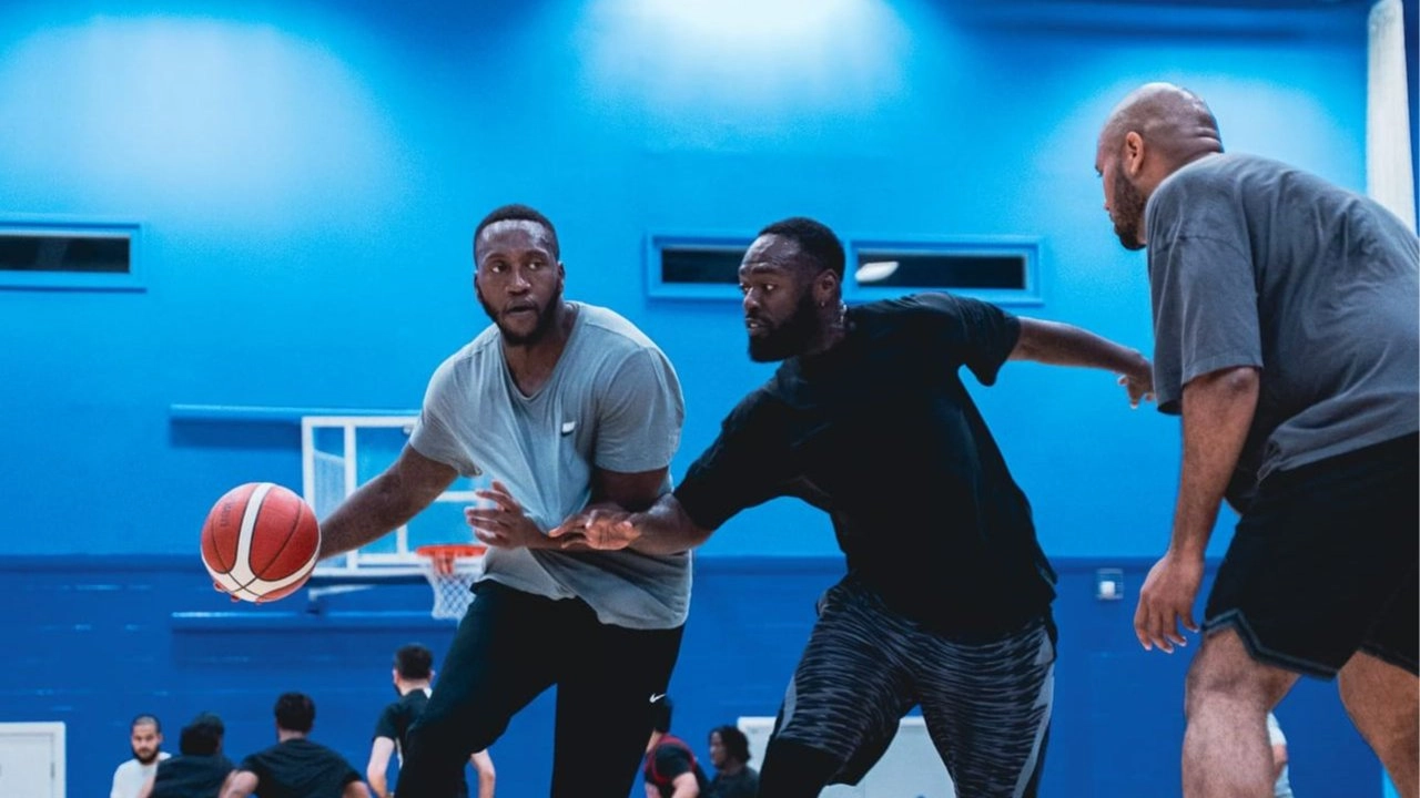 🏀East London Basketball📍Canning Town📶Mixed Ability