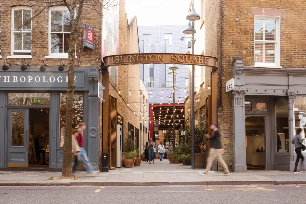 ISLINGTON SQUARE SATURDAY MARKET WITH URBAN FOOD FEST