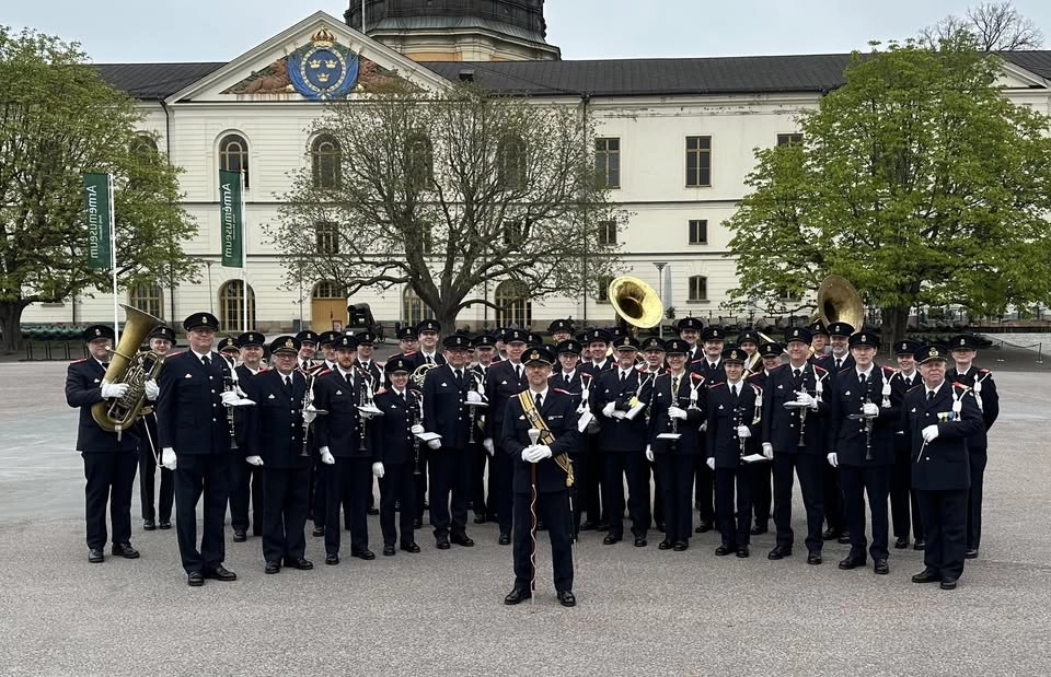 Vaktparad med högvaktsavlösning