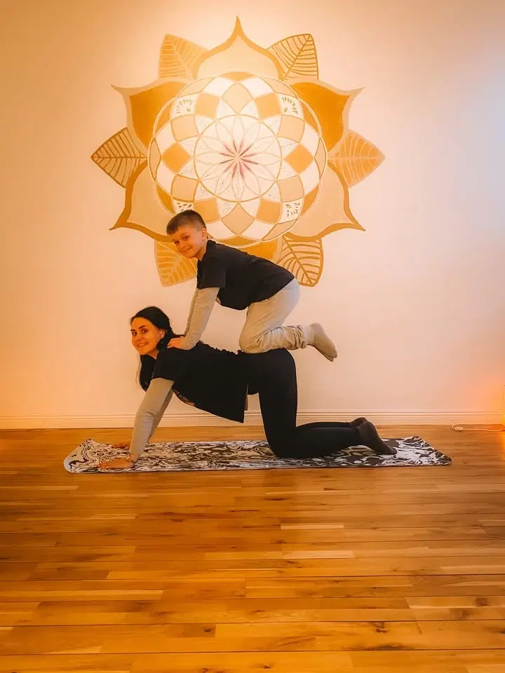 ✨ Familjeyoga för barn och föräldrar ✨