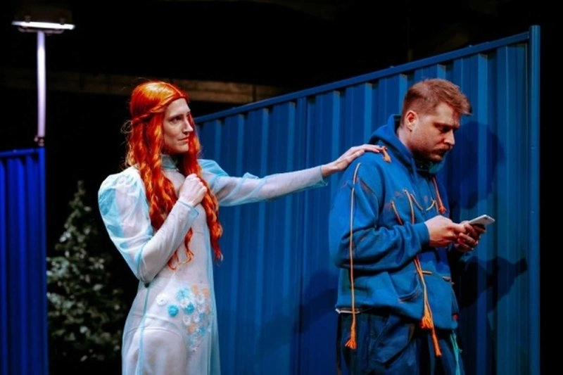 Tygr v tísni & Johan: Krajina se sklady