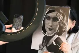 Herna pro děti 1,5–5 let s dospělými: Na hlavu