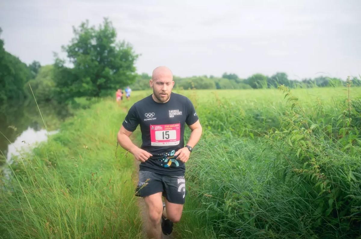 Olympijský běh 2026 – loděnice Hanace v Českých Budějovicích