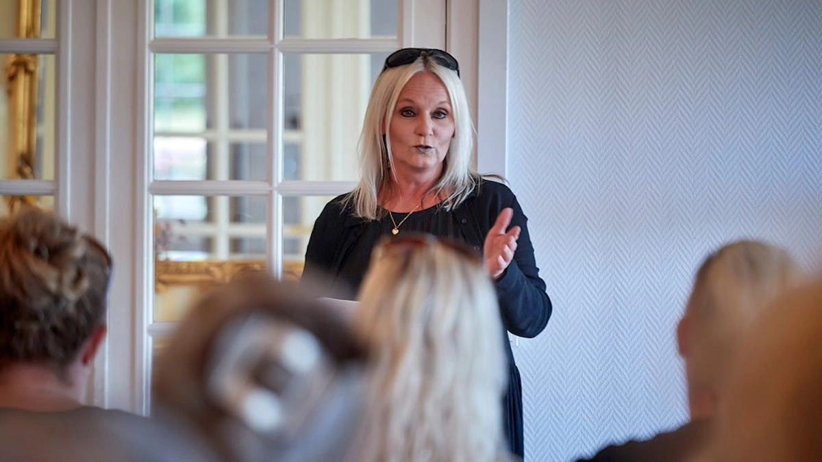 Klarsynsaften i KØGE Nord Sportcenter v /MARIANNE LARSEN