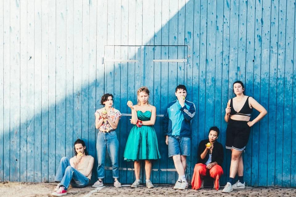 Un spectacle entre écriture intime, stand up et cabaret musical : JOUIR / Cie Notre Insouciance