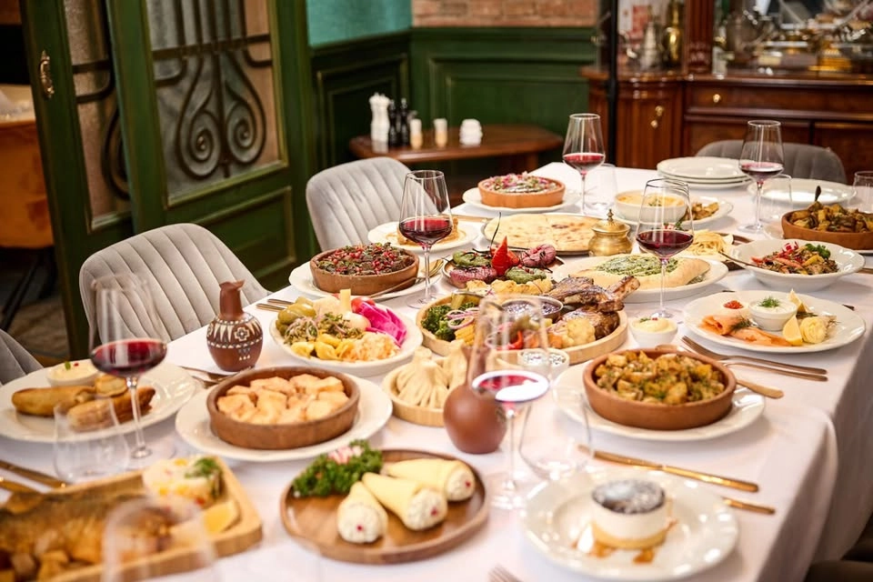 Georgian Feast, Live Music+Dance Show