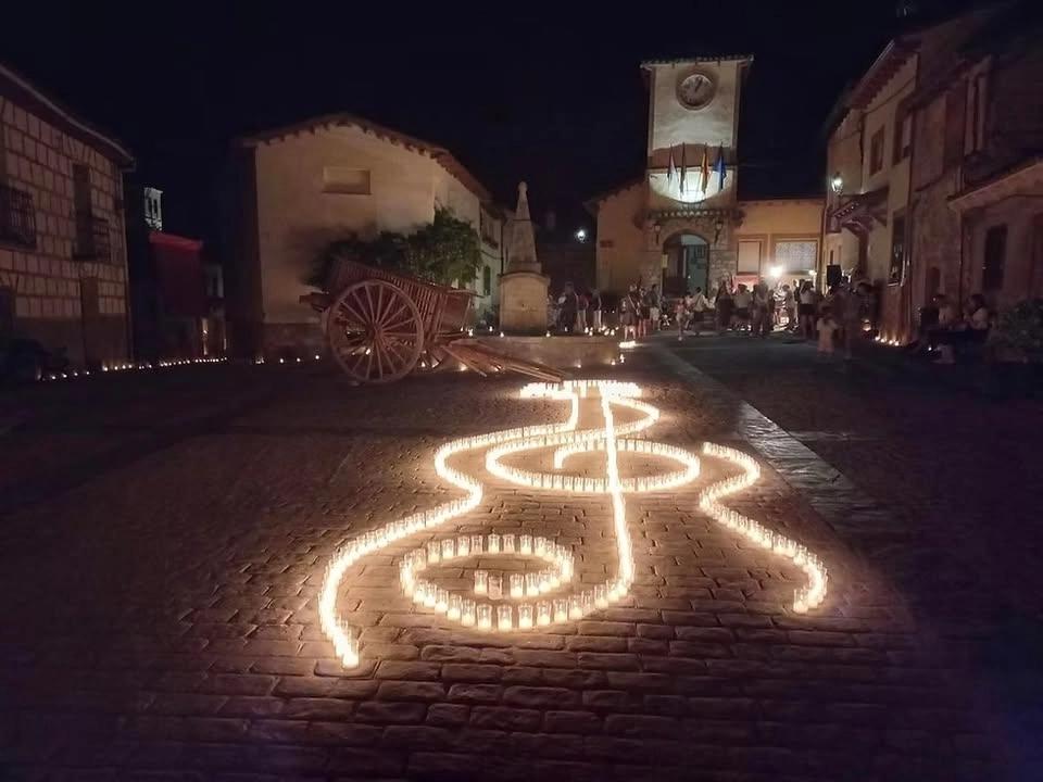 EXCURSIÓN ATARDECER CAMPOS DE LAVANDA 🪻 Y NOCHE DE LAS VELAS DE ARBANCÓN 🕯️