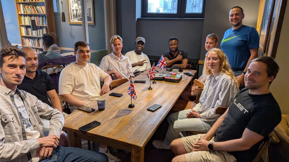 English with native Speaking Club