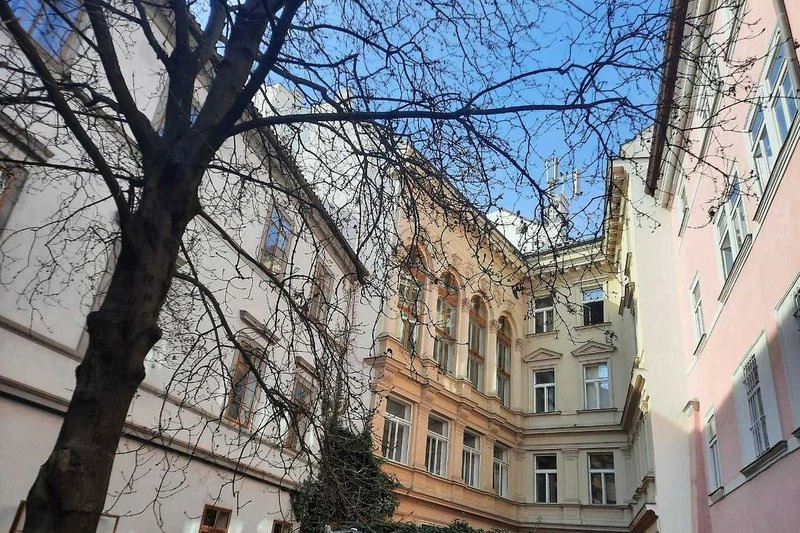 Staroměstské uličky II