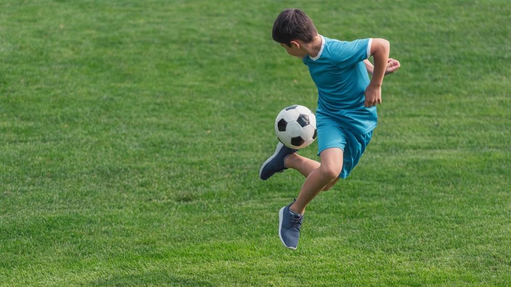 Fri lek och fotboll i Beijers park