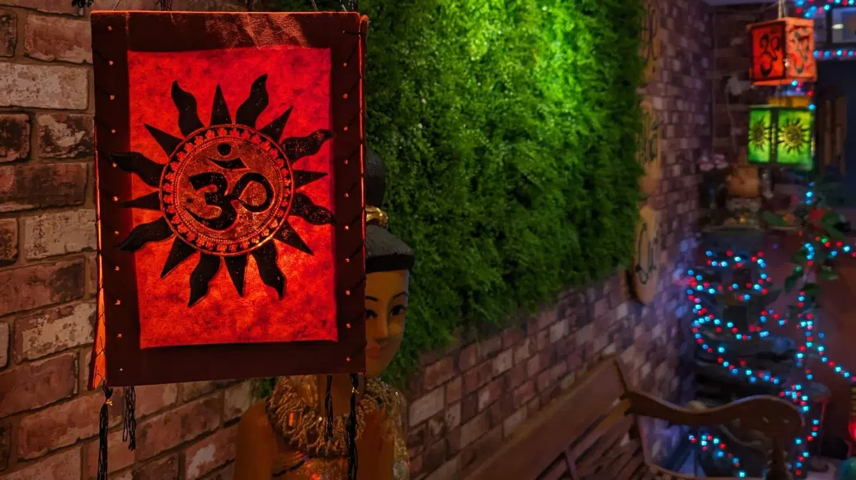 Toronto Vegan Drinks - March - đŒđż Bloom & Mingle đ„ Spring Social đČ đ±