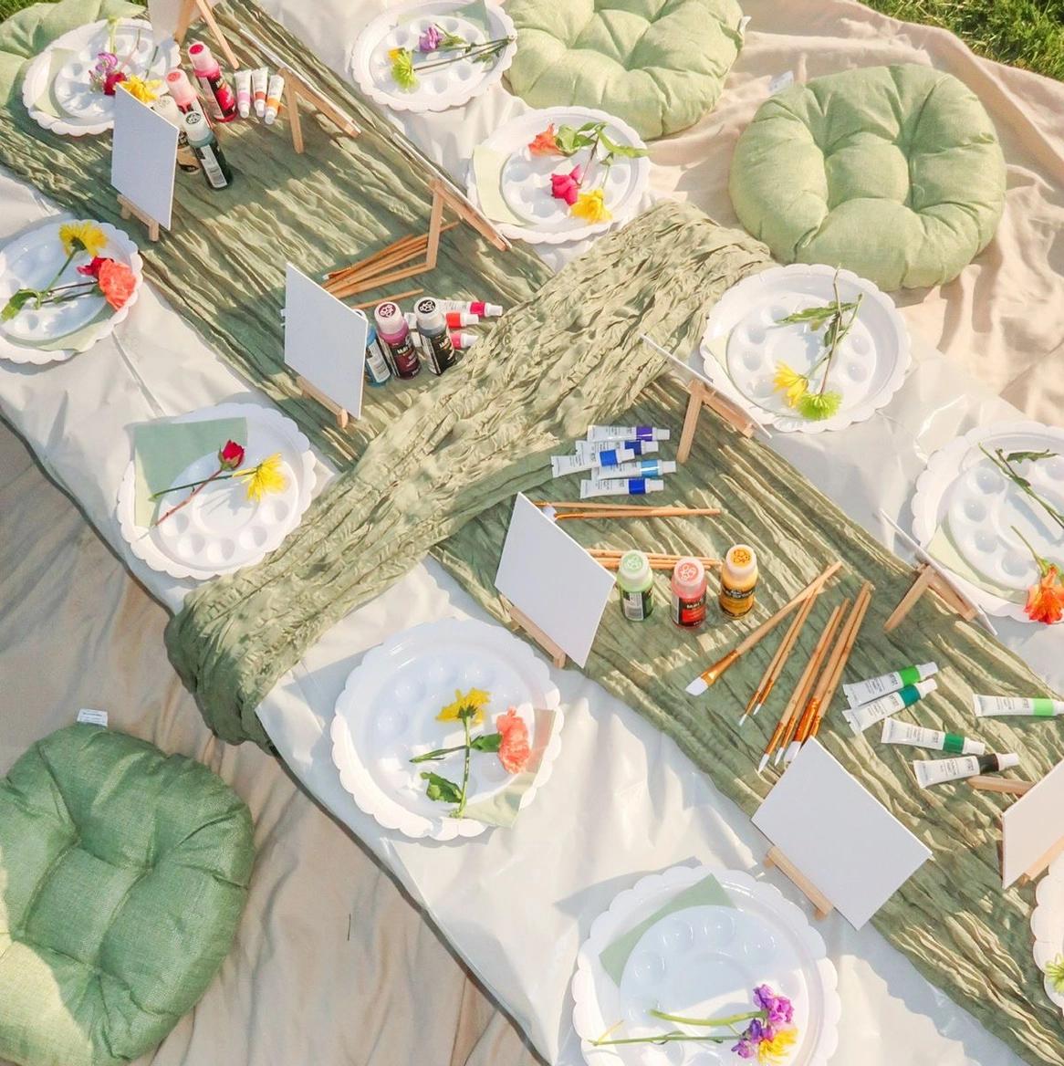 ✨ PICNIC & PAINT — Paint Your Glow Hot Girls Trip Chapter Summer 🌸