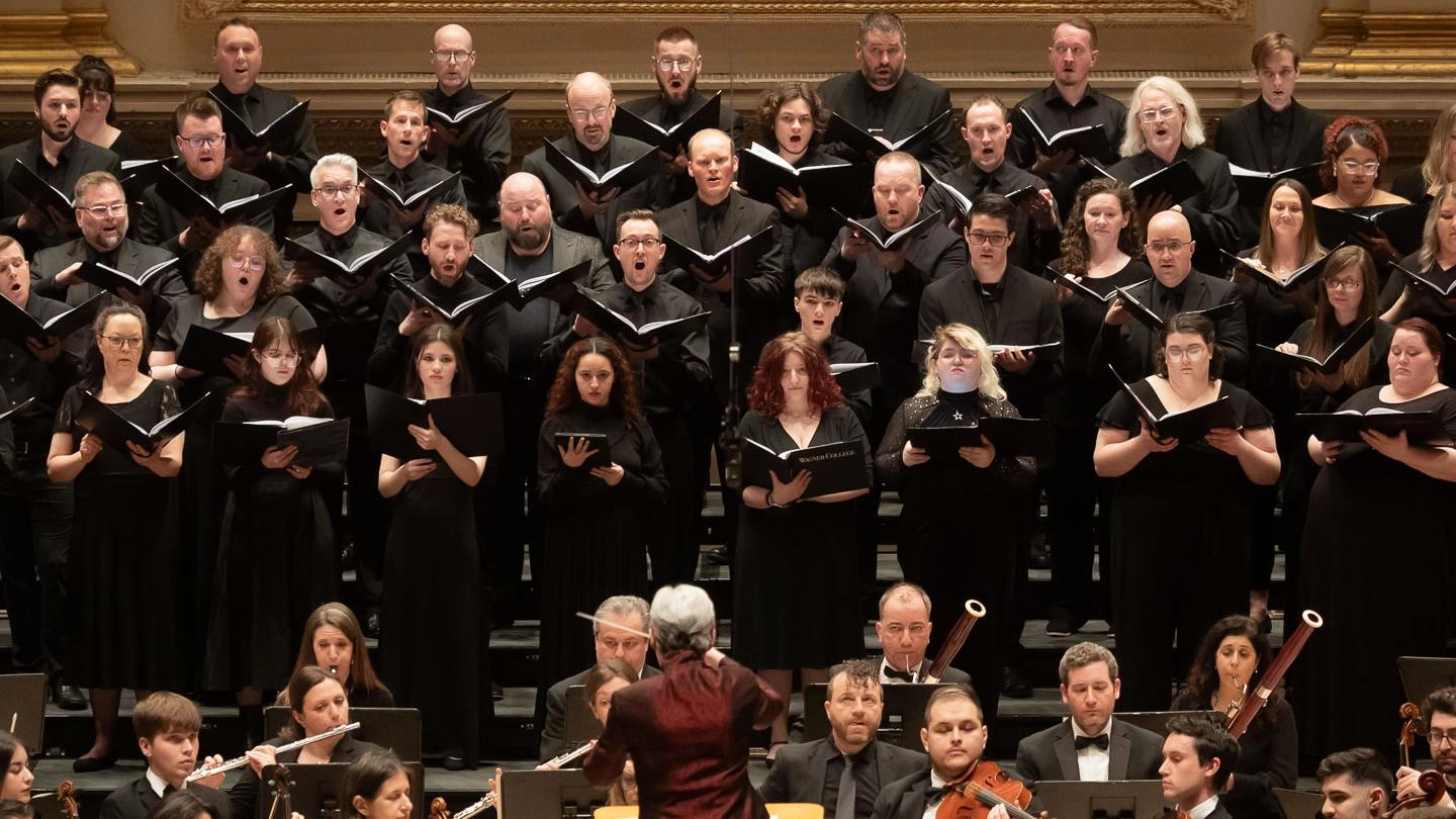 New England Symphonic Ensemble plays Glasgow, Vivaldi, Hagenberg and Schubert