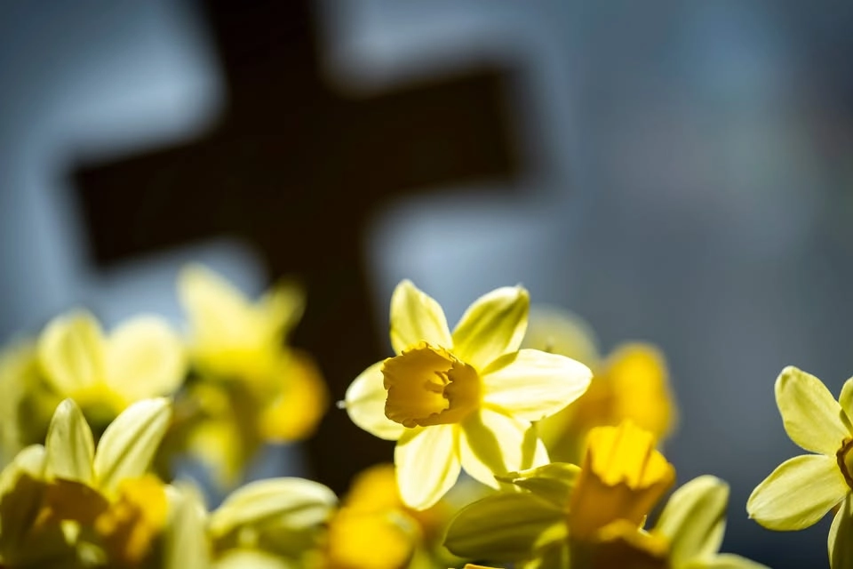 Påskdagsmässa med efterföljande lunch i Älta kyrka