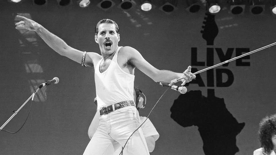 We Will Rock You – The Queen Tribute Experience