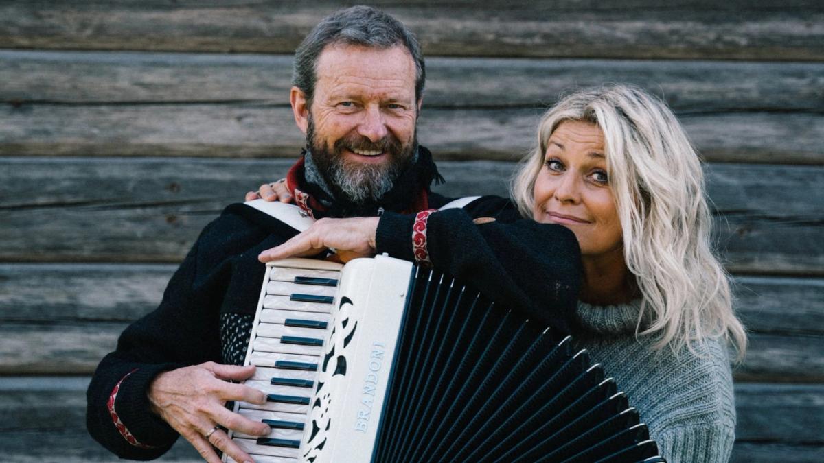Tina Ahlin & Bengan Janson - Trosa kyrka