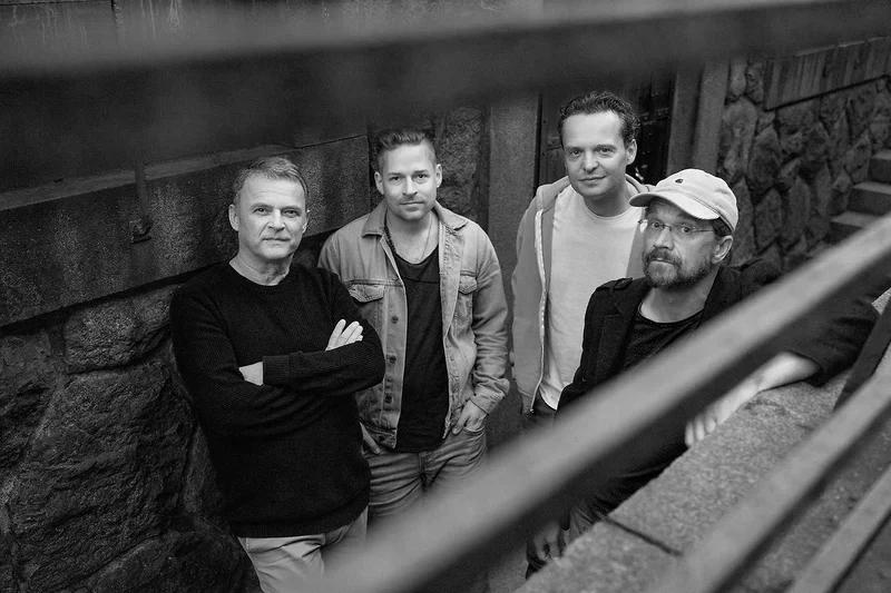 Dan Bárta & Robert Balzar Trio