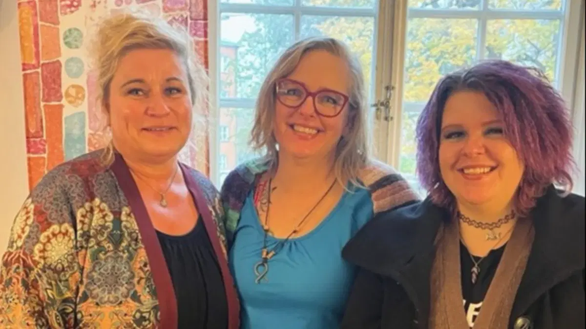 Allsång vid Gammelgården Ludvika - Musik ska byggas utav glädje