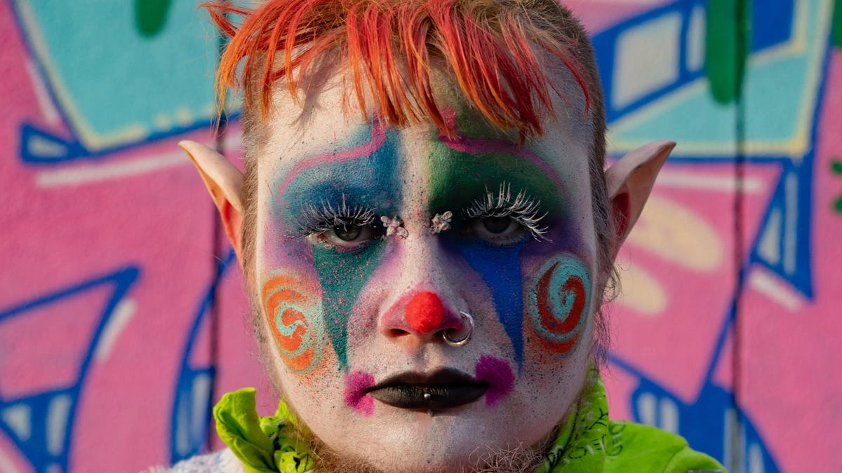 FRA LAUST TIL @LAUSSSTTT