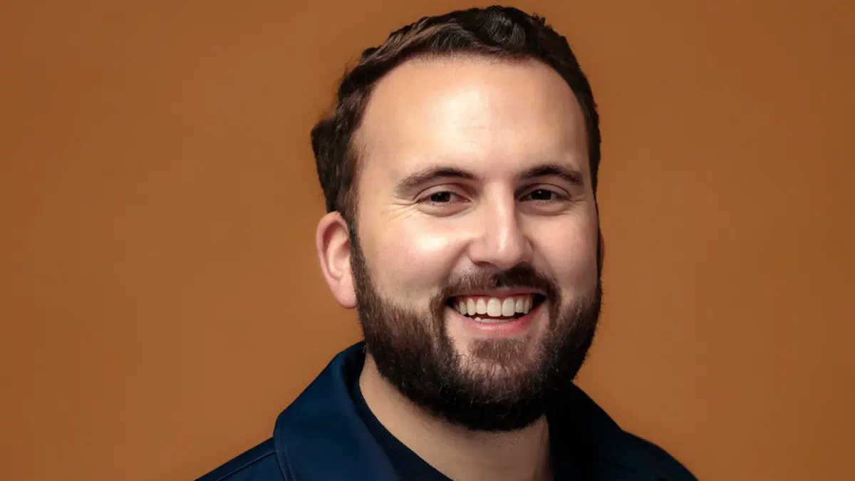 Nasser Al-Rayess: INTERNATIONAL HABIIIBI