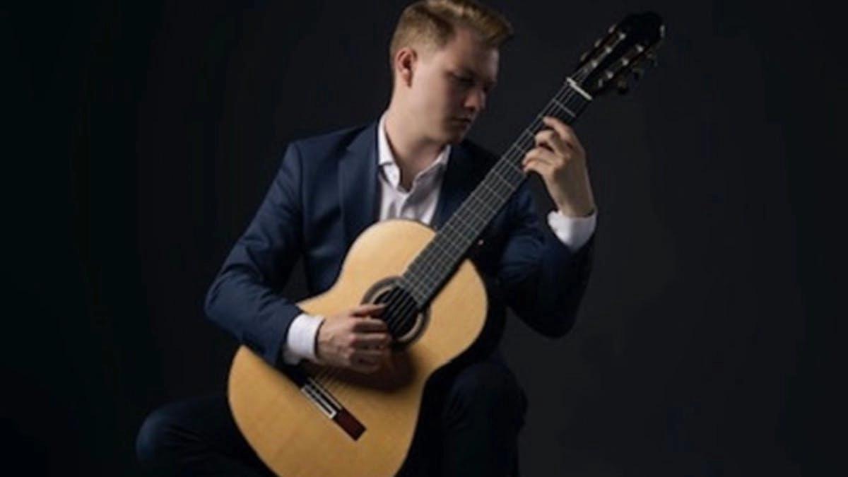 LATIN FIRE GUITAR VIRTUOSITY FRENCH IMPRESSIONISM